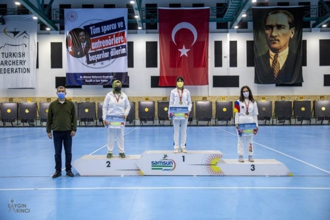 Manisalı Okçu Sevim Yıldır Türkiye İkincisi Oldu
