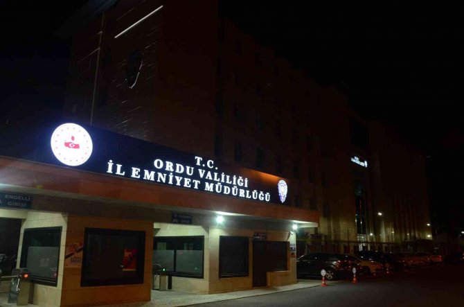 Çaldıkları Otomobil İle İ̇stanbul’da Yakalanan 3 Çocuk, Ordu’ya Getirildi