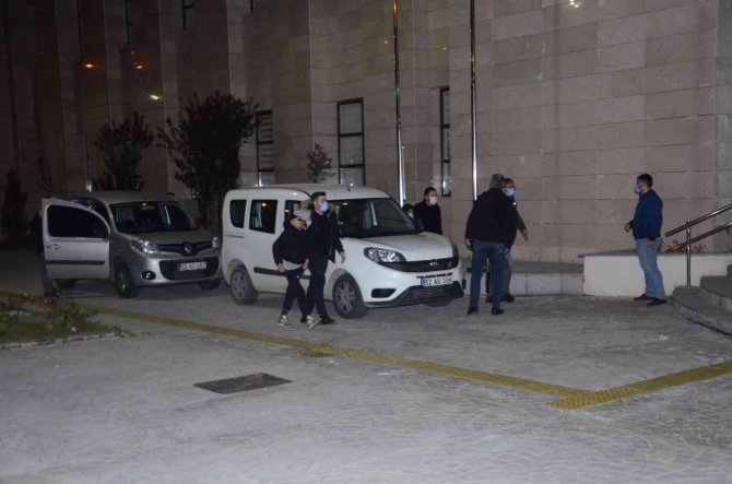 Çaldıkları Otomobil İle İ̇stanbul’da Yakalanan 3 Çocuk, Ordu’ya Getirildi