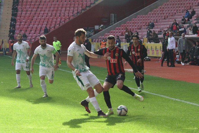 Tff 2. Lig: Eskişehirspor: 1 - Kırşehir Belediyespor: 1
