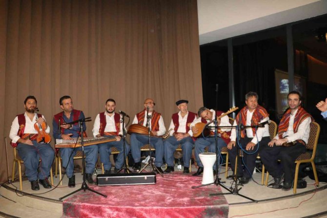 İ̇ş Kadınlarından Van Gecesi