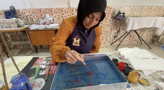 İ̇ş Önlüğünü Giyen Kaymakam Ebru Çalışması Yaptı