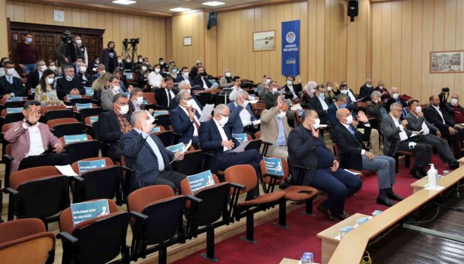 Akdeniz Belediye Meclisi, Gültak Başkanlığında Toplandı