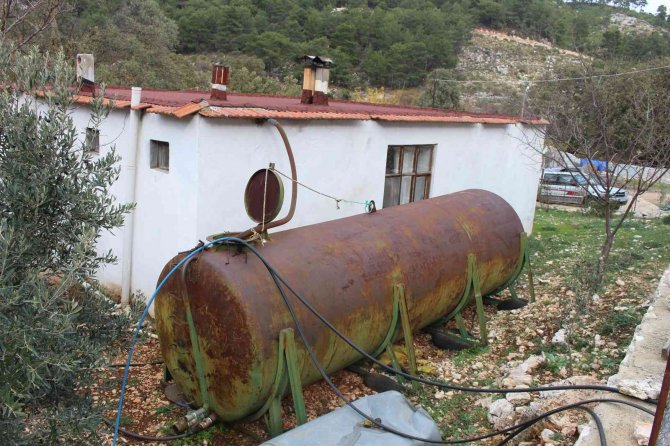 Büyükşehir Finike Boldağ’ın Su Hasretini Sona Erdiriyor