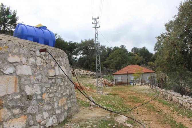 Büyükşehir Finike Boldağ’ın Su Hasretini Sona Erdiriyor