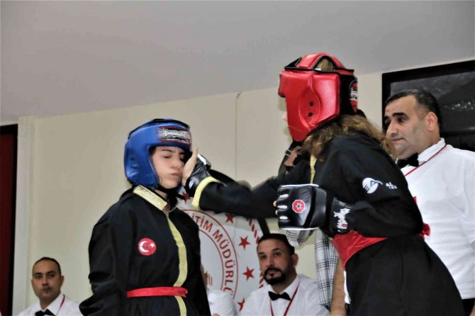 Antalyalı Gençler, En İyi Osmanlı Tokadı İçin Ter Döktü