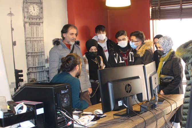 Bayburt Üniversitesi Öğrencilerinden Ajans Orkestra’ya Ziyaret