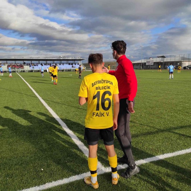 Bayırköyspor Yoluna Emin Adımlarla İlerliyor