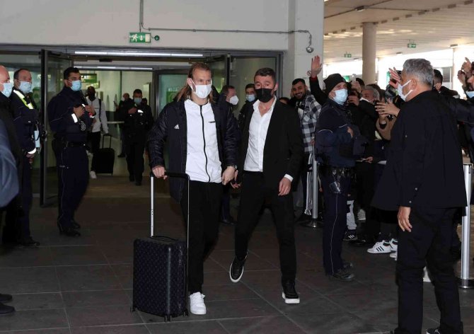 Beşiktaş, Dortmund Maçı İçin Almanya’da