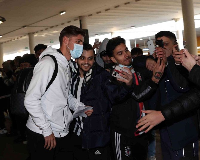 Beşiktaş, Dortmund Maçı İçin Almanya’da