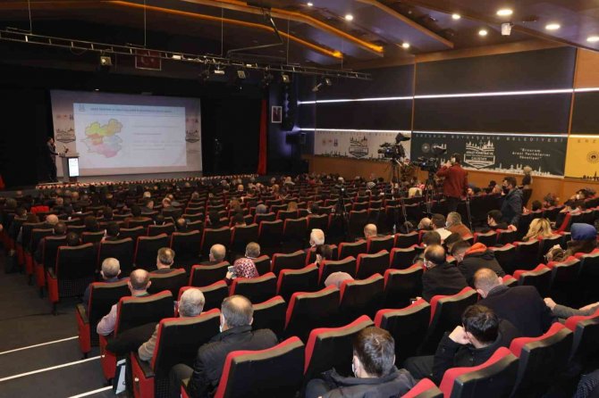Bilimin Kalbi ’Arazi Yönetimi Ve Arazi Kullanım Planlaması Çalıştayı’nda Attı