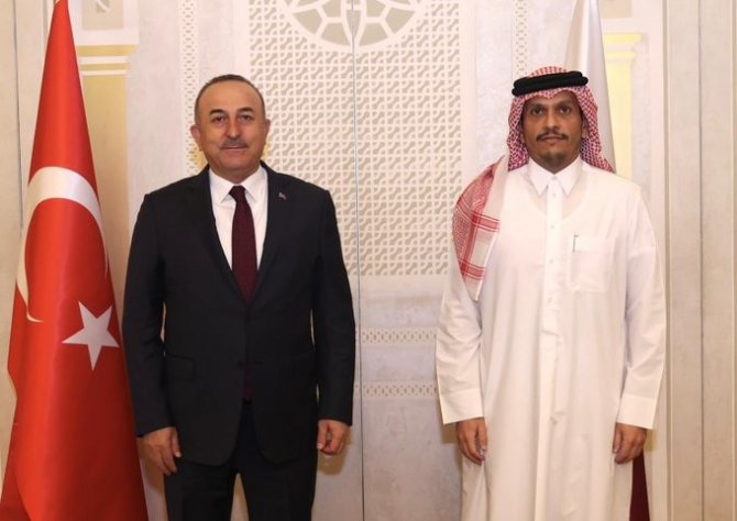Bakan Çavuşoğlu, Katarlı Mevkidaşı Al-thani İle Görüştü