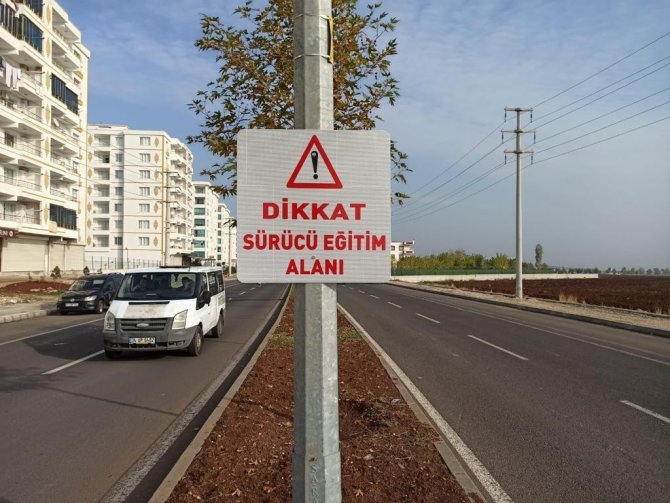 Diyarbakır’da Trafik Güvenliği İçin Bin 338 Kilometre Yol Çizgisi Yapıldı