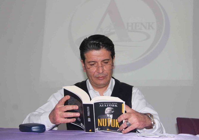 Başkan Genç, Öğrencilerle Okuma Saati Etkinliğine Katıldı