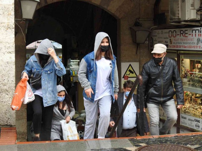 Edirne’de Sağanak Yağış Etkili Oldu