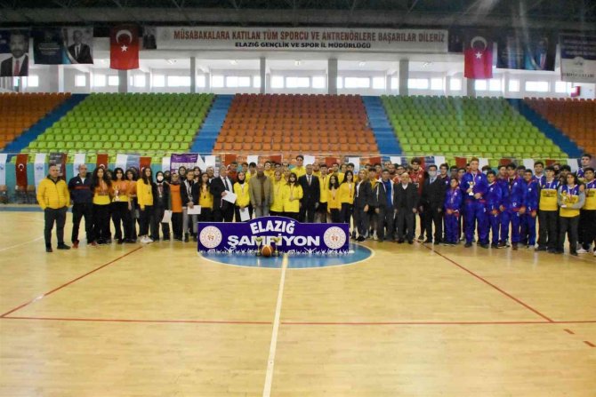 Elazığ’da Gençler A Basketbol Müsabakaları Sona Erdi