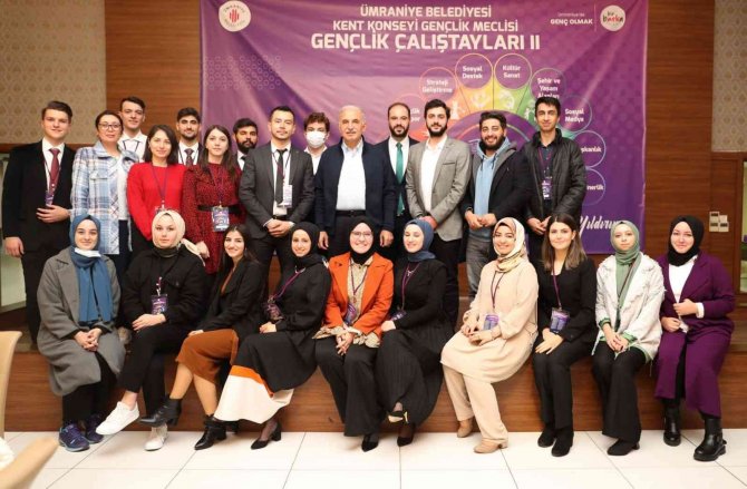 Ümraniye’de Gençler, ‘Gençlik Çalıştayı’nda Bir Araya Geldi