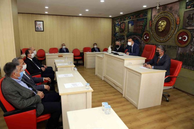 Vali Taşbilek’ten İ̇l Genel Meclisi’ne Bütçe Teşekkürü