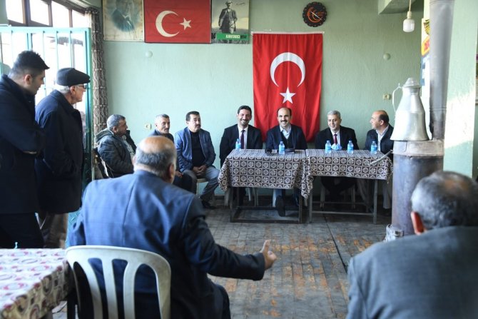 Başkan Altay Kadınhanı’nın Mahallelerinde Vatandaşlarla Buluştu