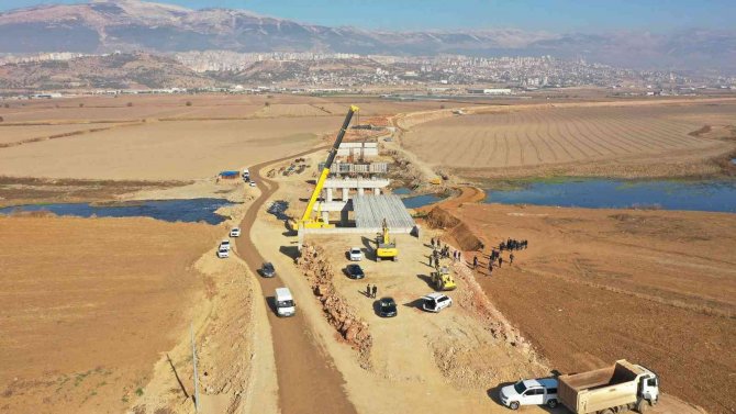 Şehrin İki Yakasını Buluşturacak 75 Milyonluk Köprü Ve Bağlantı Yolu