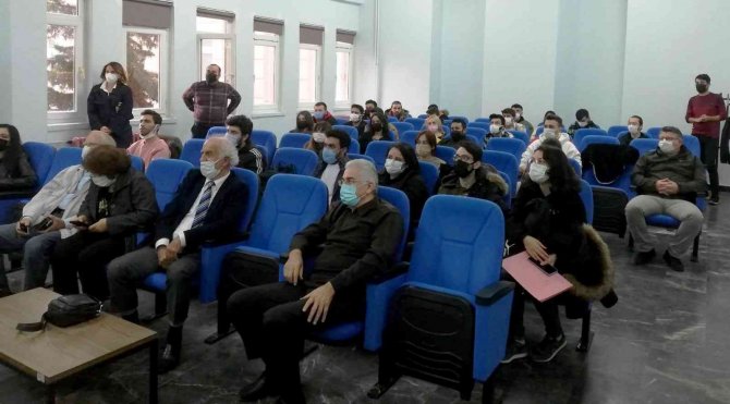 Genç Fizikçiler “Atmosfer Ve Evren” Konulu Seminerde Bir Araya Geldi