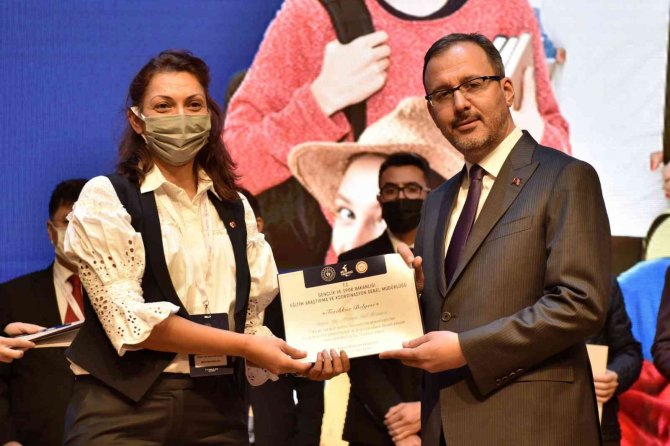 Rektör Ataç, ’Biz Bir Takımız Projesi’nin Açılış Törenine Katıldı