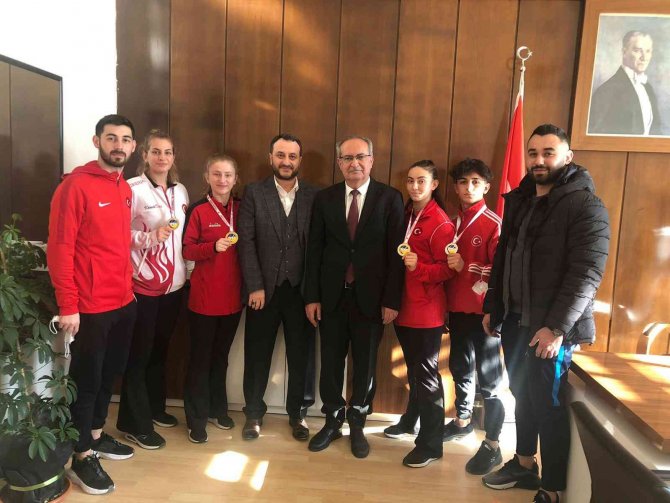Mesir Karate Spor Kulübü Başarıdan Başarıya Koşuyor