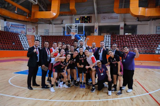 Mersin Büyükşehir Takımları Sahalardan Galibiyetle Ayrıldı