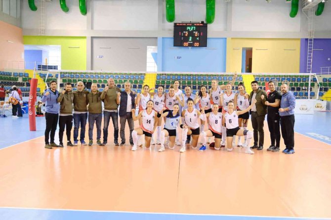 Mersin Büyükşehir Takımları Sahalardan Galibiyetle Ayrıldı