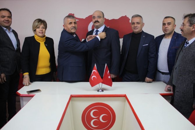 İ̇zmir’de Mhp’ye Rekor Katılım