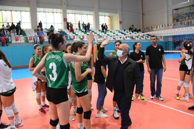 Salihli Filede 5. Sette Kazandı