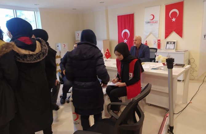 Kızılay’dan İhtiyaç Sahibi Öğrencilere Kış Desteği