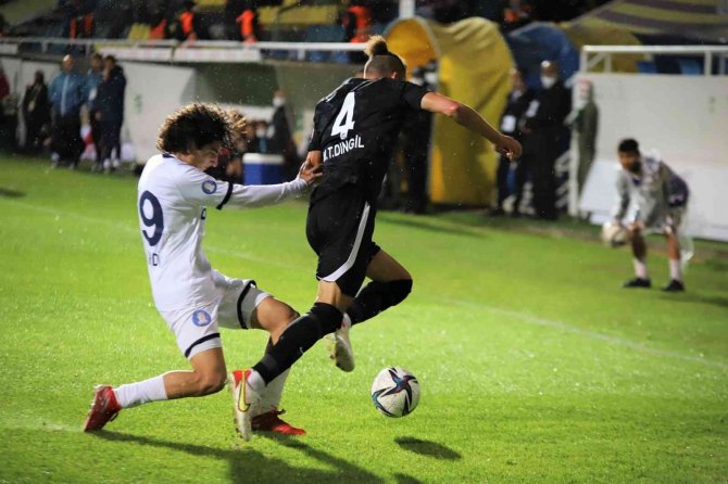 Spor Toto 1. Lig: Menemenspor: 2 - Ankara Keçiörengücü: 2