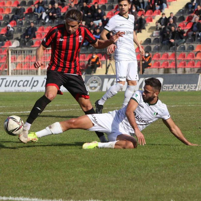 Tff 2. Lig: Turgutluspor: 0 - Sakaryaspor: 0