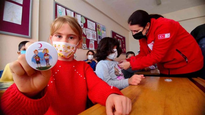 Manisa’da Bin Öğrenciye Türk Kızılay’ın Faaliyetleri Anlatıldı