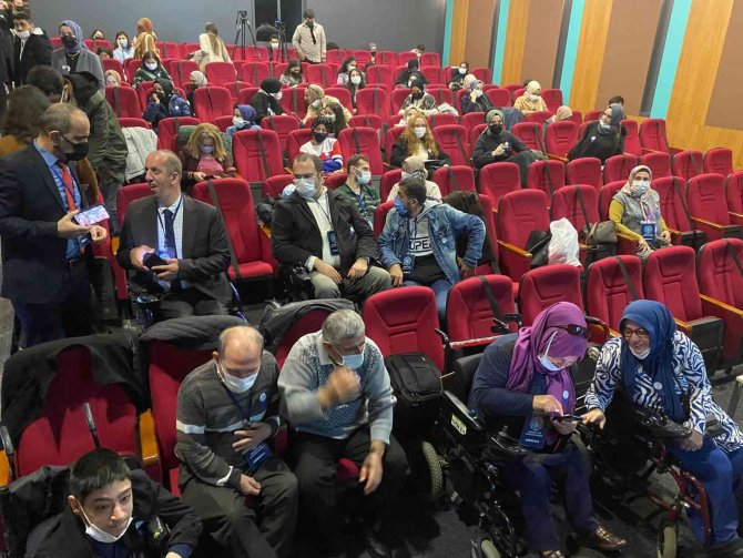 Ümraniye’de “Engel Olma Destek Ol” Farkındalık Semineri