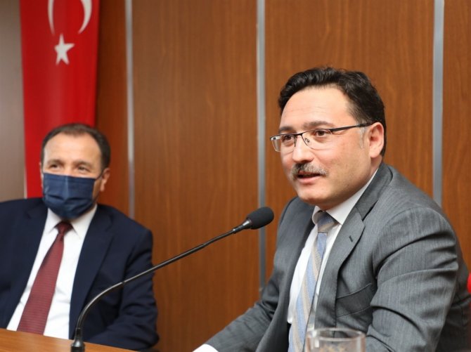 Afyonkarahisar Valisi Gökmen Çiçek Hukuk Öğrencileri İle Söyleşi Yaptı