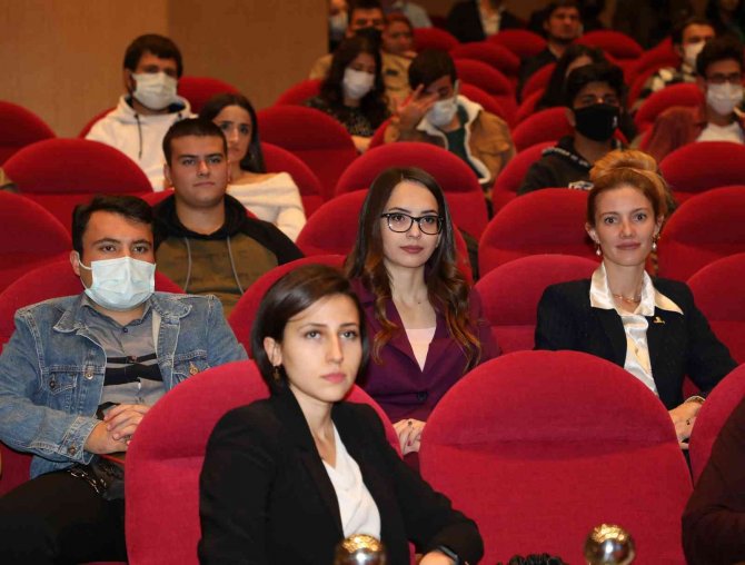 Genç Antalya Gönüllüleri, Dünya Gönüllüler Günü’nde Bir Arada
