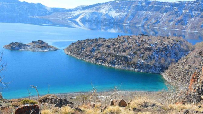 Dünyanın İkinci Büyük Krateri Beyaz Gelinliğini Giydi