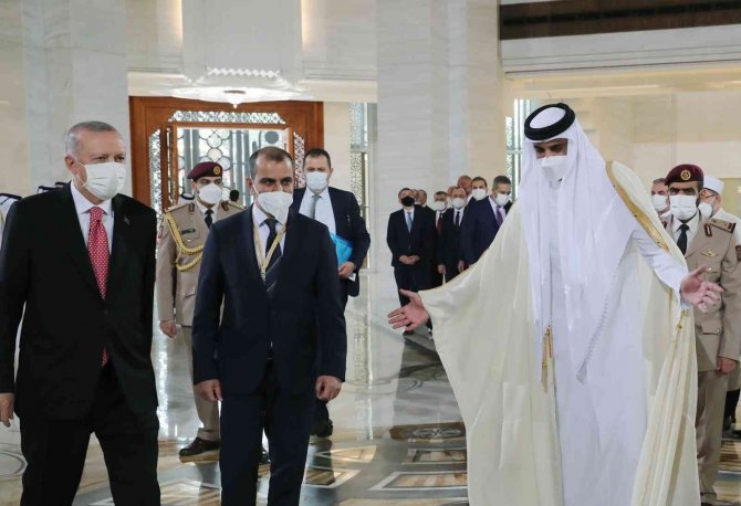Cumhurbaşkanı Erdoğan, Katar Emiri Al Thani İle Görüştü