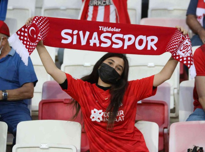 Sivasspor - Galatasaray Maçının Biletleri Satışta
