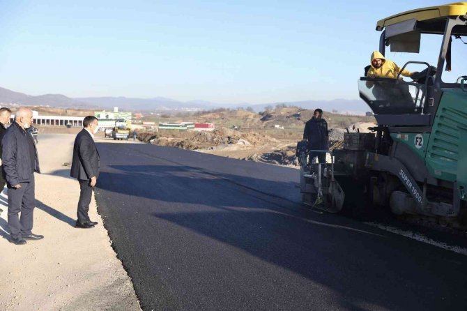 Gümüşova Osb’de Yol Çalışmaları Tamamlanıyor