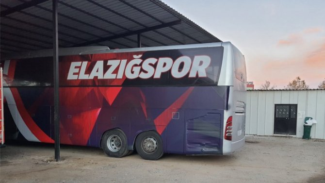 Elazığspor’da Takım Otobüsü Yeniden Tasarlanıyor