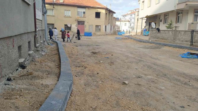 Karaman’da Parke Ve Yol Yapım Çalışmaları