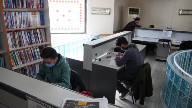 Keçiören Belediyesi’nden Konforlu Kütüphaneler