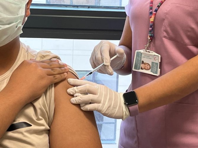 Eskişehir’de 100’üncü Turkovac Gönüllüsü Aşı Oldu