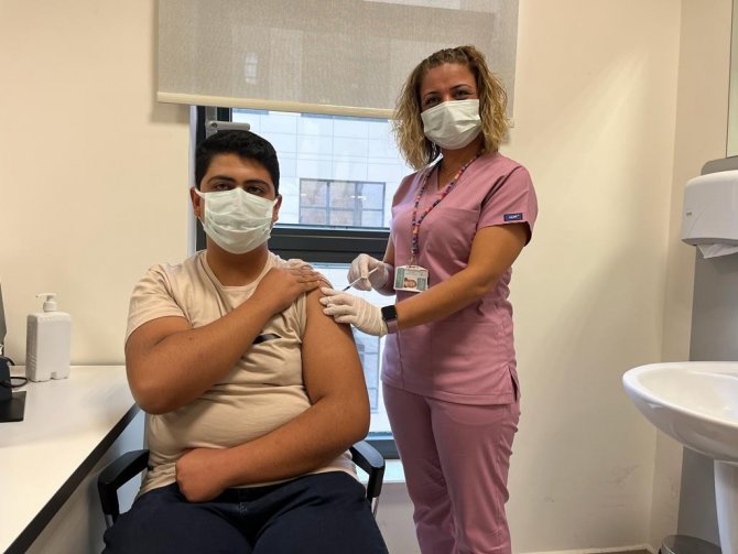 Eskişehir’de 100’üncü Turkovac Gönüllüsü Aşı Oldu