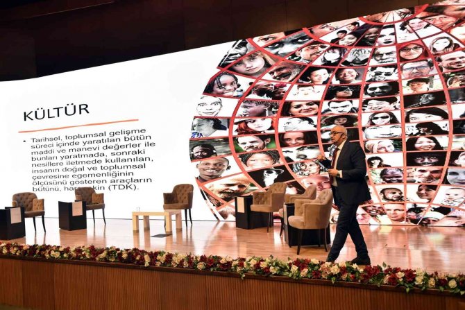 Rektör Ataç, ’Biz Bir Takımız’ Projesi Öğretmenlerine Deneyimlerini Aktardı