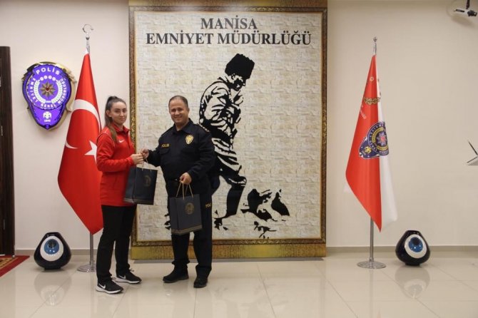 Milli Karatecilere Destek Büyüyor