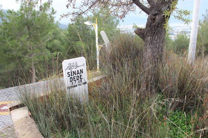 Yıllarca Yağmur Duası İçin Çıkılan Mezar Yalnız Kaldı